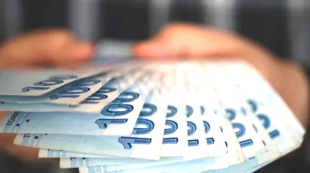 Emekli Promosyonunda Rekor Yarış! En Yüksek Ödemeyi Sunan Bankalar Listesi