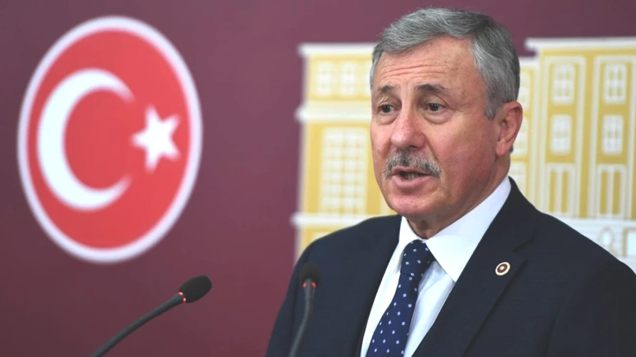 Selçuk Özdağ, Egelilerin Gönlünde Zirveye Yerleşti! En Beğenilen Vekiller Arasında İlk 3'te