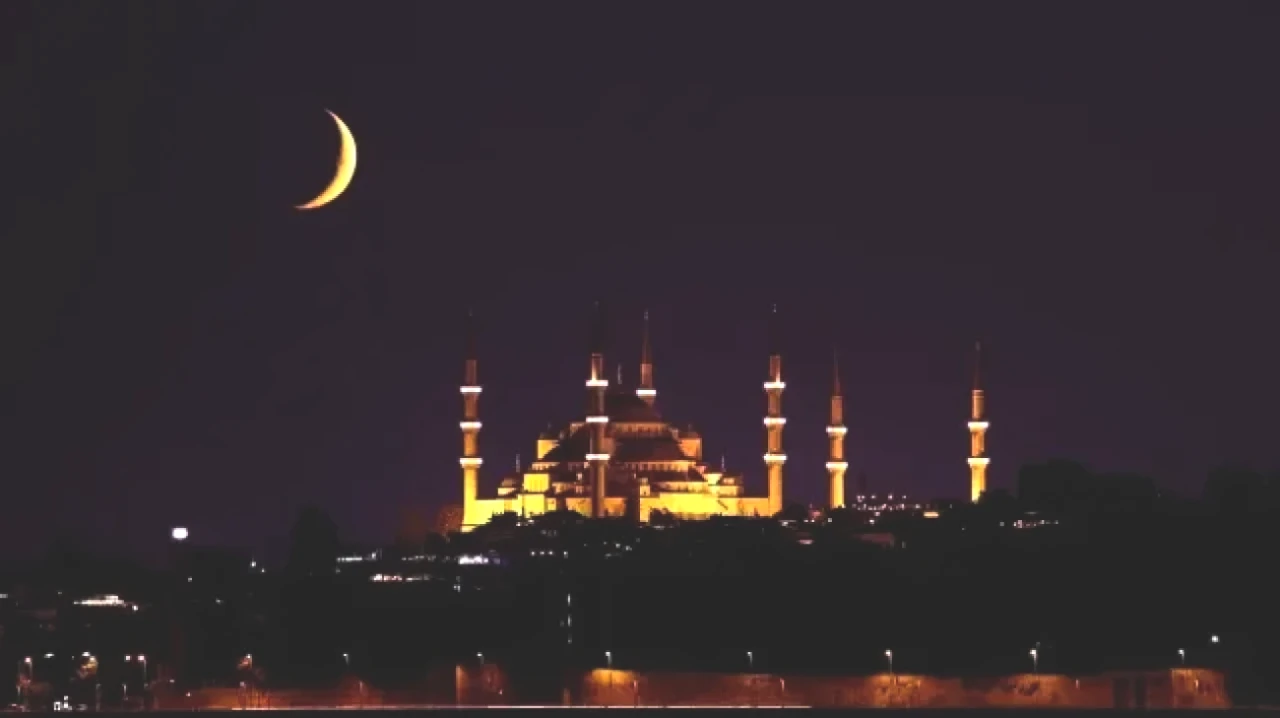 2026 Ramazan Bayramı Tarihleri Belli Oldu! Arefe Günü Ne Zaman?