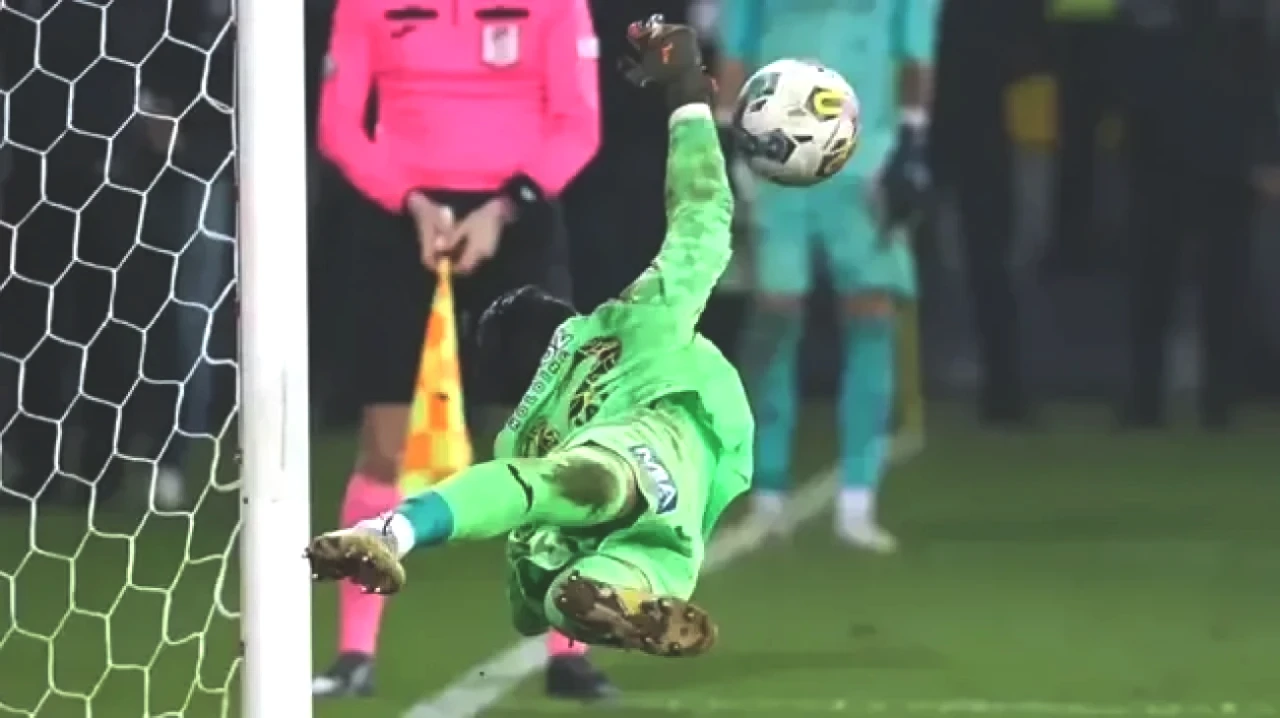 Kaleci Penaltıyı Kurtarırsa Ne Olacak? FIFA'nın Yeni Kuralı Neler Getiriyor?